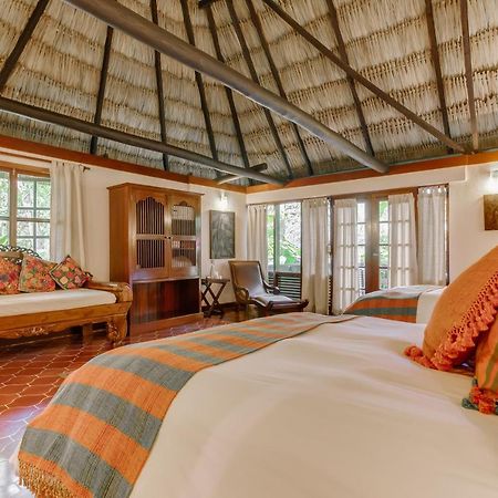 The Lodge At Chaacreek San Ignacio Bagian luar foto