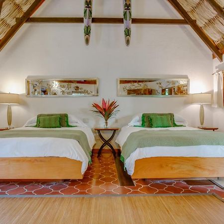 The Lodge At Chaacreek San Ignacio Bagian luar foto