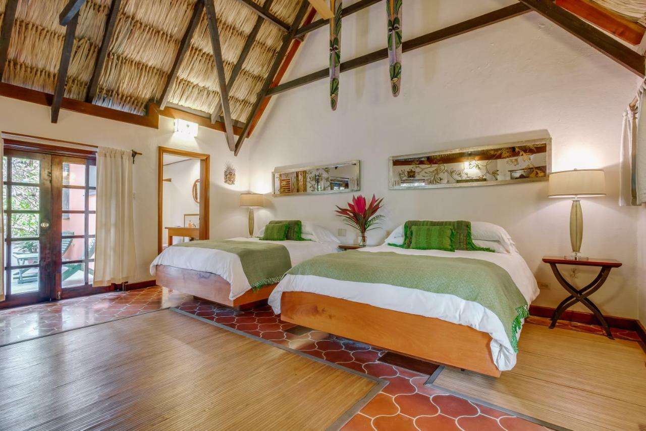 The Lodge At Chaacreek San Ignacio Bagian luar foto